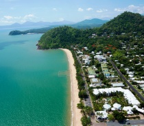 Trinity Beach only 20 minutes from Cairns Airport